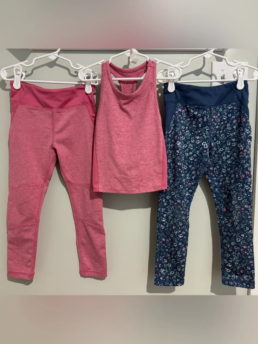 Size 6-OshKosh B'gosh Pink Active Tank & Leggings Set with Navy Floral Legging